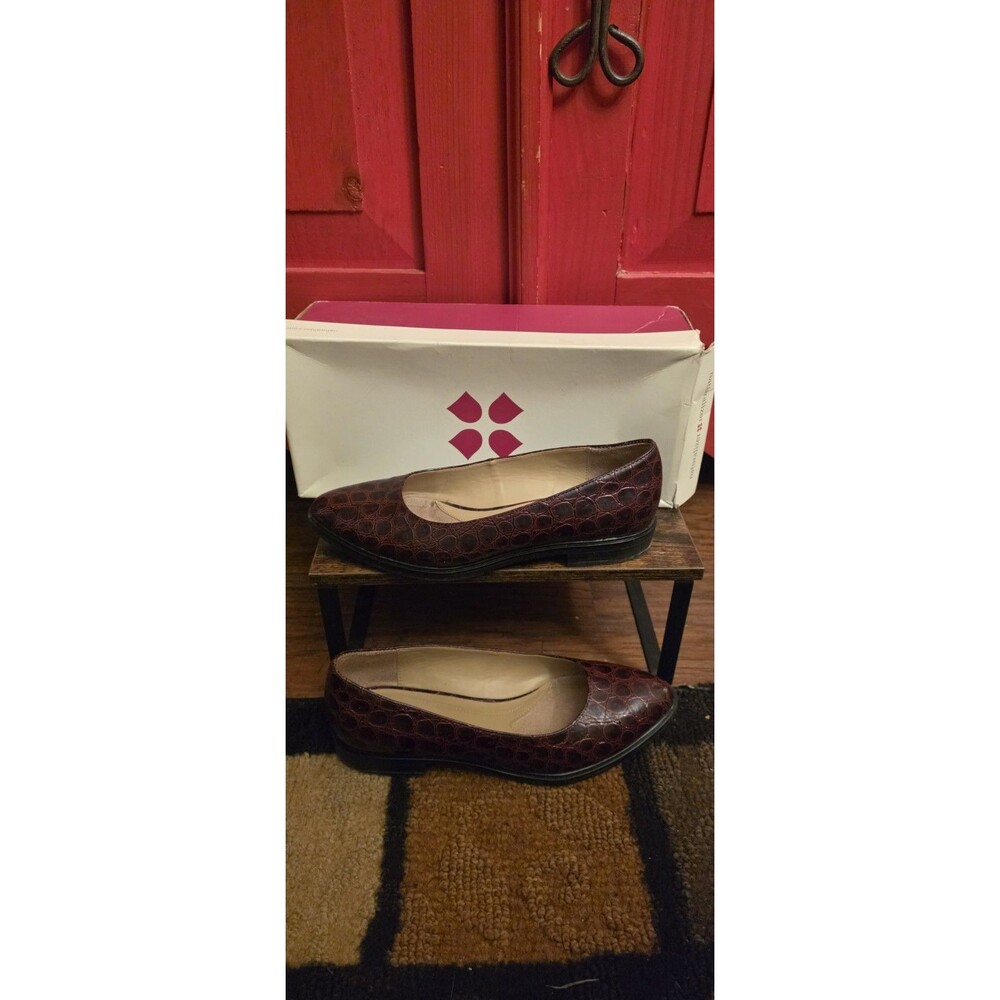 Naturalizer 8.5 M Bengol Almond Toe Skimmer Flats Croc Embossed Leather EUC Box